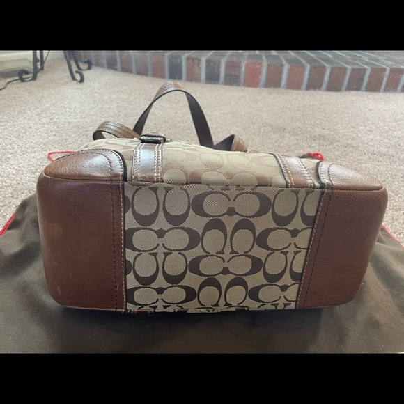 Coach tote - Picture 2 of 6